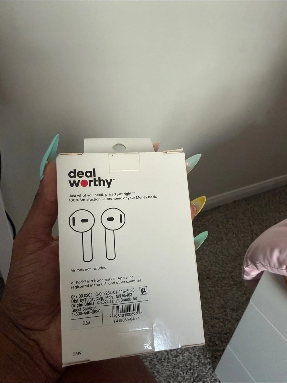 deal Worthy Earbud Case Cover - Clear White
